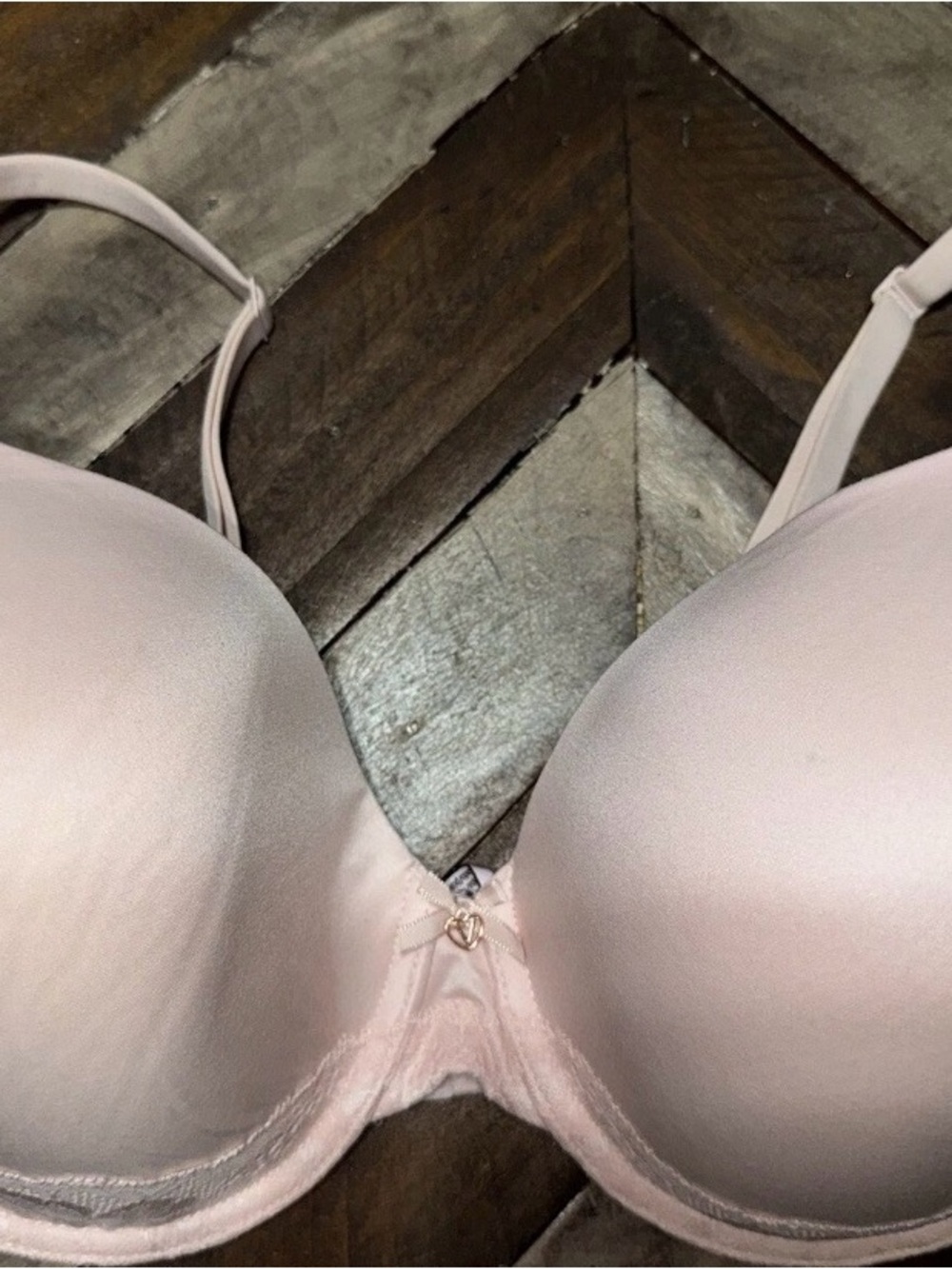 38DD Victoria’s Secret Body By Victoria Full Coverage Pink